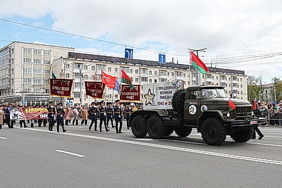 \"Шествие поколений\", военный парад, интерактивные площадки. В Витебске отмечают День Победы