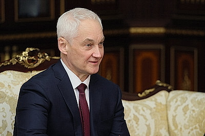 Лукашенко провел встречу с министром обороны России