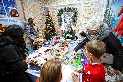 Сказочный терем Деда Мороза в Гродно ежедневно принимает юных посетителей