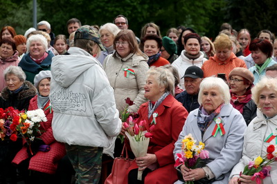 \"Байконур\" и \"Севастопольский вальс\". Аллея \"Сирень Победы\" в Гродно пополнилась новыми сортами
