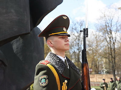 Мемориальную доску непокоренной подпольщице и партизанке Розалии Фридзон открыли в Барановичах