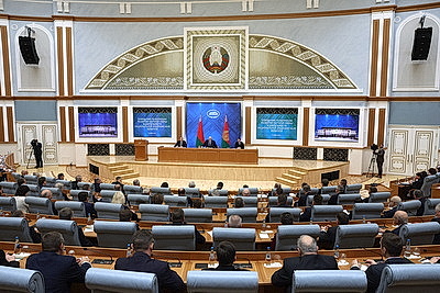 Лукашенко собрал большое совещание по развитию научной сферы