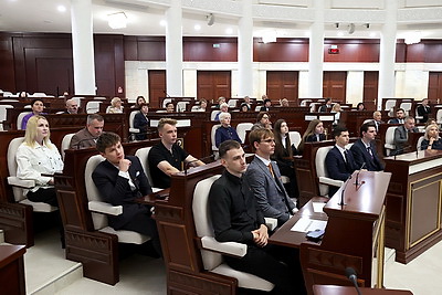 В Палате представителей прошла встреча с педколлективом колледжа цифровых технологий