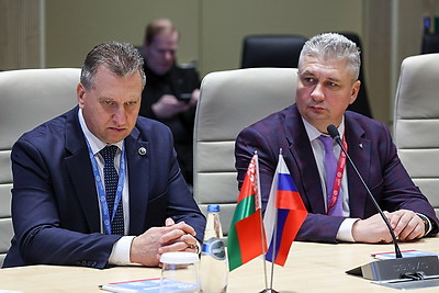 \"ИННОПРОМ. Беларусь\". Вопросы промышленной интеграции обсуждают на полях форума