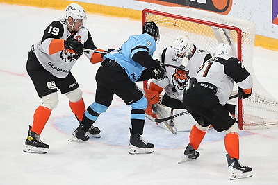 Минское \"Динамо\" крупно обыграло \"Амур\", Мороз оформил дубль