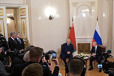 Лукашенко и Путин провели встречу в Санкт-Петербурге