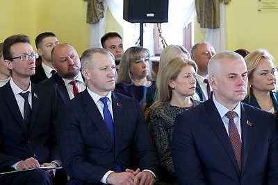Заяц: чем ближе местные советы депутатов к населению, тем эффективнее их работа
