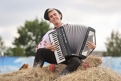 Подворья, выставки, концерты. Волковыск принимает областные \"Дажынкi\"