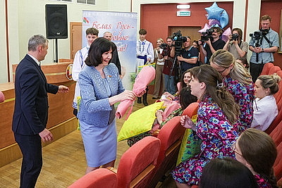 В Минске поздравили родившихся 3 июля малышей и их мам