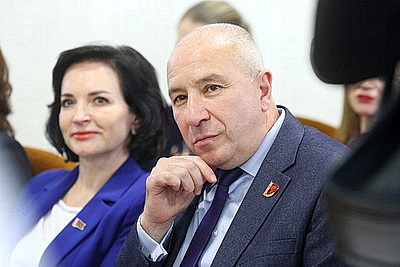 В Гродно поздравили молодые семьи с пополнением
