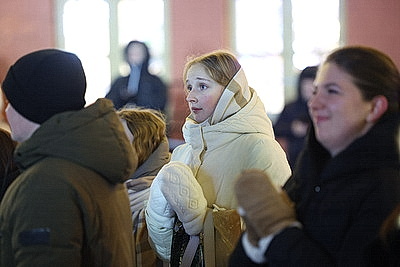 Новогодняя атмосфера и сказочные герои в ярких спектаклях: праздничные локации Минска
