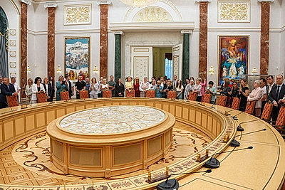 Сотрудники \"Белтелекома\" посетили с экскурсией Дворец Независимости