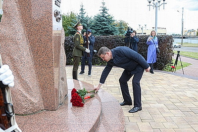 Председатель Кабинета министров Кыргызстана прибыл с официальным визитом в Беларусь