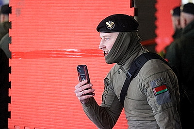 Более 50 сотрудников белорусской милиции в Горанях завоевали право ношения черного берета