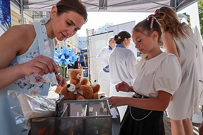 Более 13 тыс. детей охватила акция \"Соберем портфель вместе\" в этом году