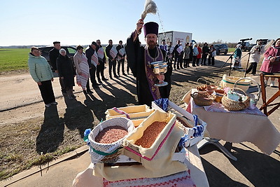 В Витебском районе дали старт посевной