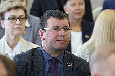 Нового руководителя представили коллективу Минпрома