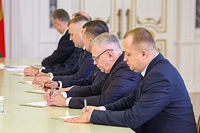 Руководство исполкомов, министерств и крупных предприятий. Лукашенко рассмотрел кадровые вопросы