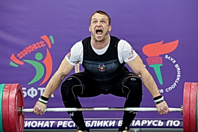 В Могилеве проходит чемпионат Беларуси по тяжелой атлетике