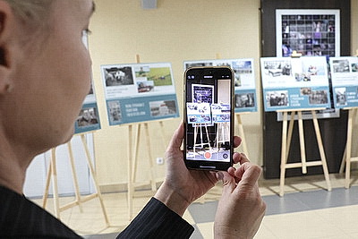 \"Взгляд в будущее\". Выставка БЕЛТА \"Параллельные миры\" представлена в БГУКИ