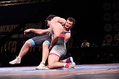 Белорусские борцы завоевали четыре золота на домашнем турнире памяти Караваева