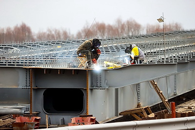 Строительство моста через реку Сож продолжается в Ветковском районе