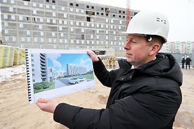 Субботин ознакомился с ходом строительства нового корпуса Витебской областной больницы