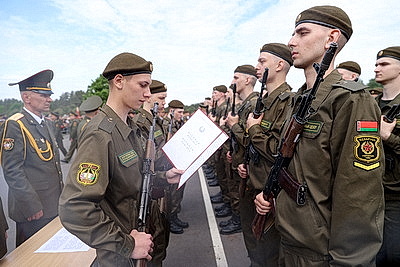 Более 2,5 тыс. новобранцев приняли военную присягу в 72-м ОУЦ