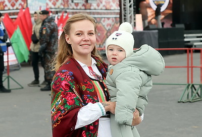 В Беларуси продолжается Неделя родительской любви