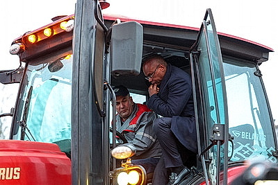 Парламентская делегация Кении посетила МНПЦ хирургии, трансплантологии и гематологии и МТЗ