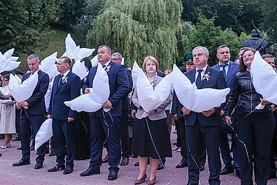 Встречая мирный рассвет. В Гомеле почтили память героев-освободителей