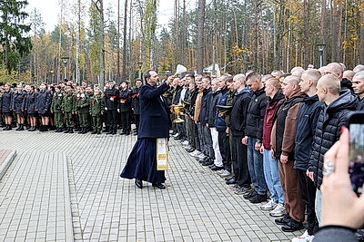 Отправка призывников на срочную военную службу началась в Беларуси
