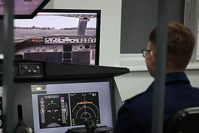 В Белорусской государственной академии авиации прошел госэкзамен для курсантов-пилотов гражданских самолетов