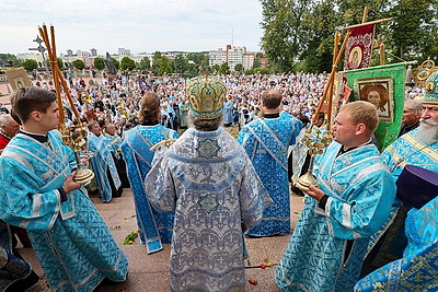 Праздничным шествием в Витебске отметили Успение Пресвятой Богородицы