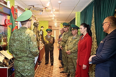 Гомельские пограничники открыли стенд памяти о предках-фронтовиках