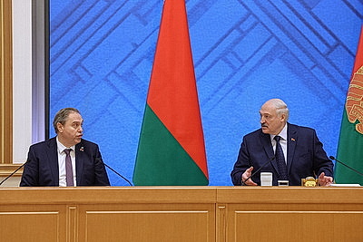 Лукашенко собрал большое совещание по развитию научной сферы