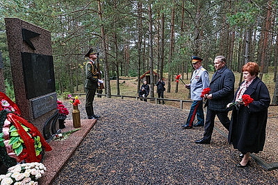 \"Молчаливое эхо войны\". В рамках патриотической акции на мемориале в Крупском районе открыли часовню