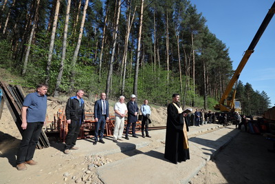 Модернизированную баржу для речного пароходства спустили на воду Немана в Гродно