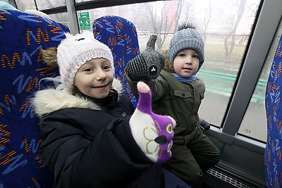 Автобус МАЗ от главы государства передали социально-педагогическому центру Заводского района Минска