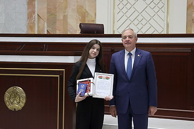 В Палате представителей прошла встреча с педколлективом колледжа цифровых технологий