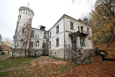 Достопримечательности. Усадебный дом Сегеней в сельской глубинке