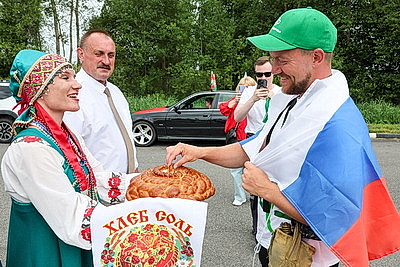 Совместный белорусско-российский \"Марш Победы\" прибыл в Дубровенский район