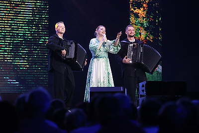 \"Душа народная\" и \"Танцплощадка с \"Душевным радио\" завершили масштабный музыкальный фестиваль в Минске