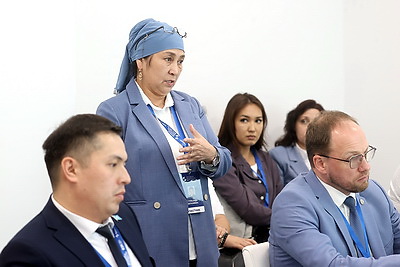 ЕЭФ: деловая программа форума продолжается