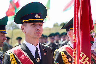 Памятник советским пограничникам открыли у стен Брестской крепости