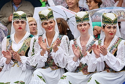 Этно-вечеринка \"Вишневого фестиваля\" собрала 8 коллективов