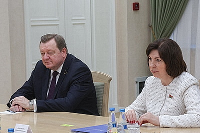 Кочанова встретилась с молодежными парламентскими делегациями стран СНГ
