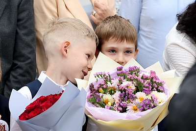 После реконструкции открылась одна из старейших школ Минска на ул.Красноармейской