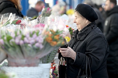 На улицах белорусских городов в преддверии 8 Марта