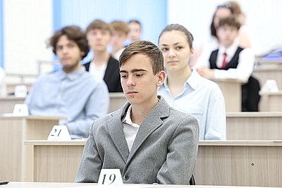 ЦТ по второму профильному предмету сдают около 32,7 тыс. абитуриентов